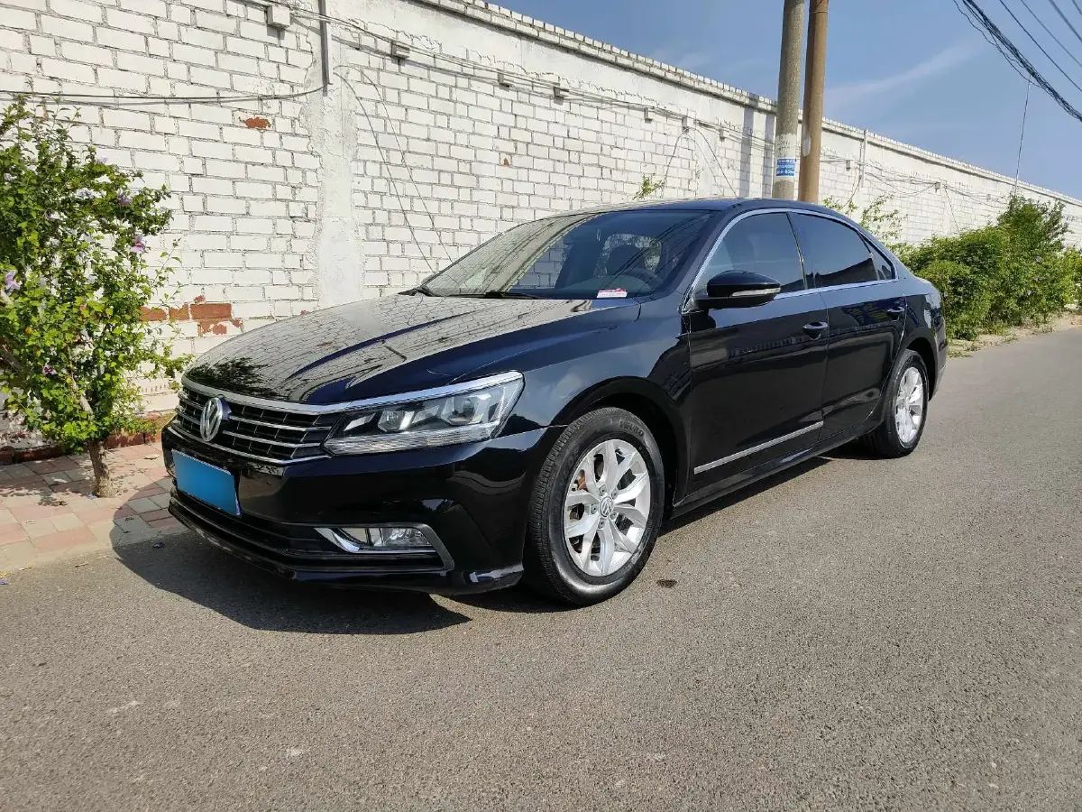 2017 Volkswagen Passat 1.4T 150HP L4 7DCT