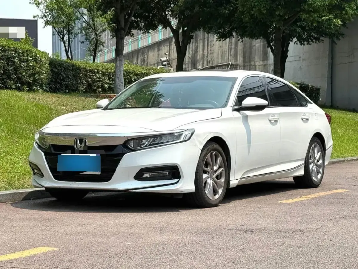 2018 Honda Accord 2.0L 146HP L4 E-CVT Hybrid