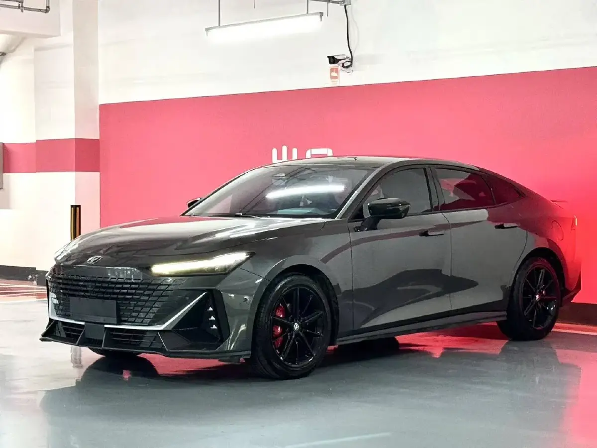 2022 ChangAn UNI-V 1.5T 188HP L4 7DCT