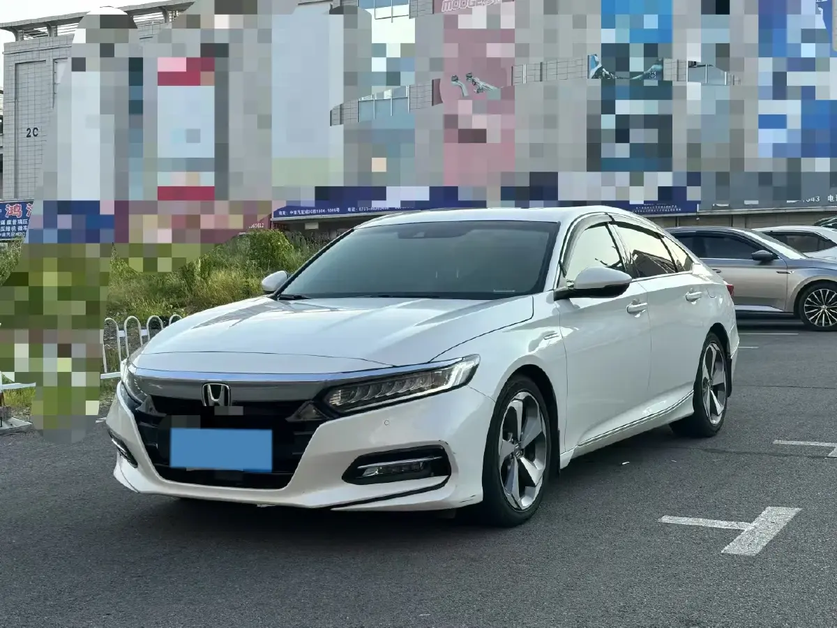 2018 Honda Accord 2.0L 146HP L4 E-CVT Hybrid