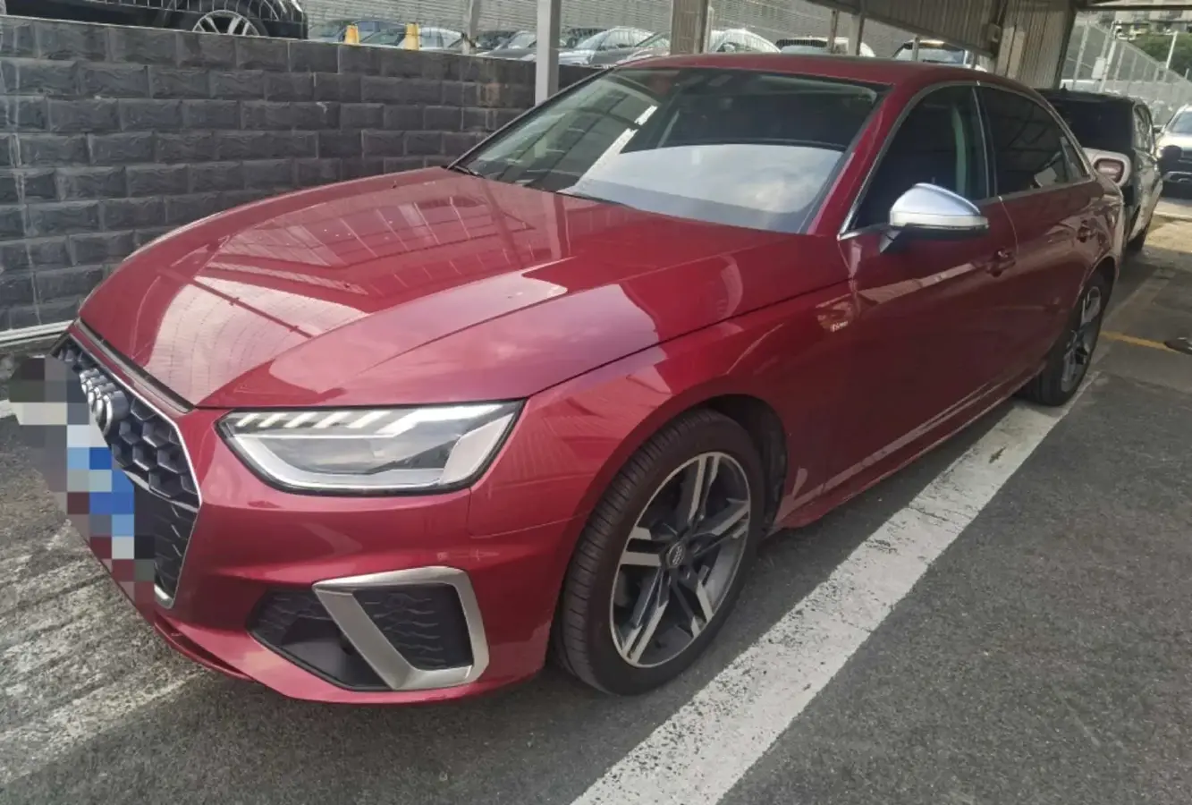 2022 Audi A4L 2.0T 190HP L4 7DCT