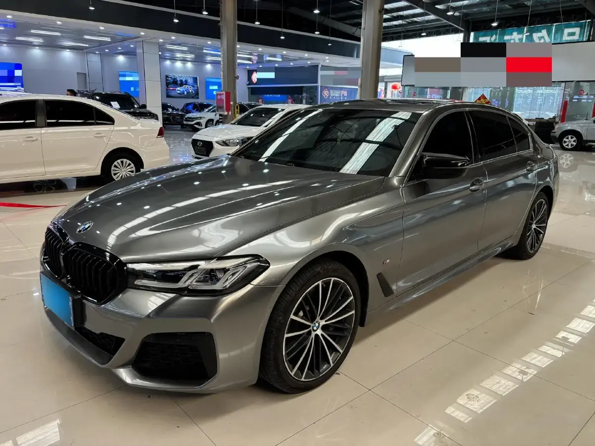 2023 BMW 5 Series 2.0T 245HP L4 8AT