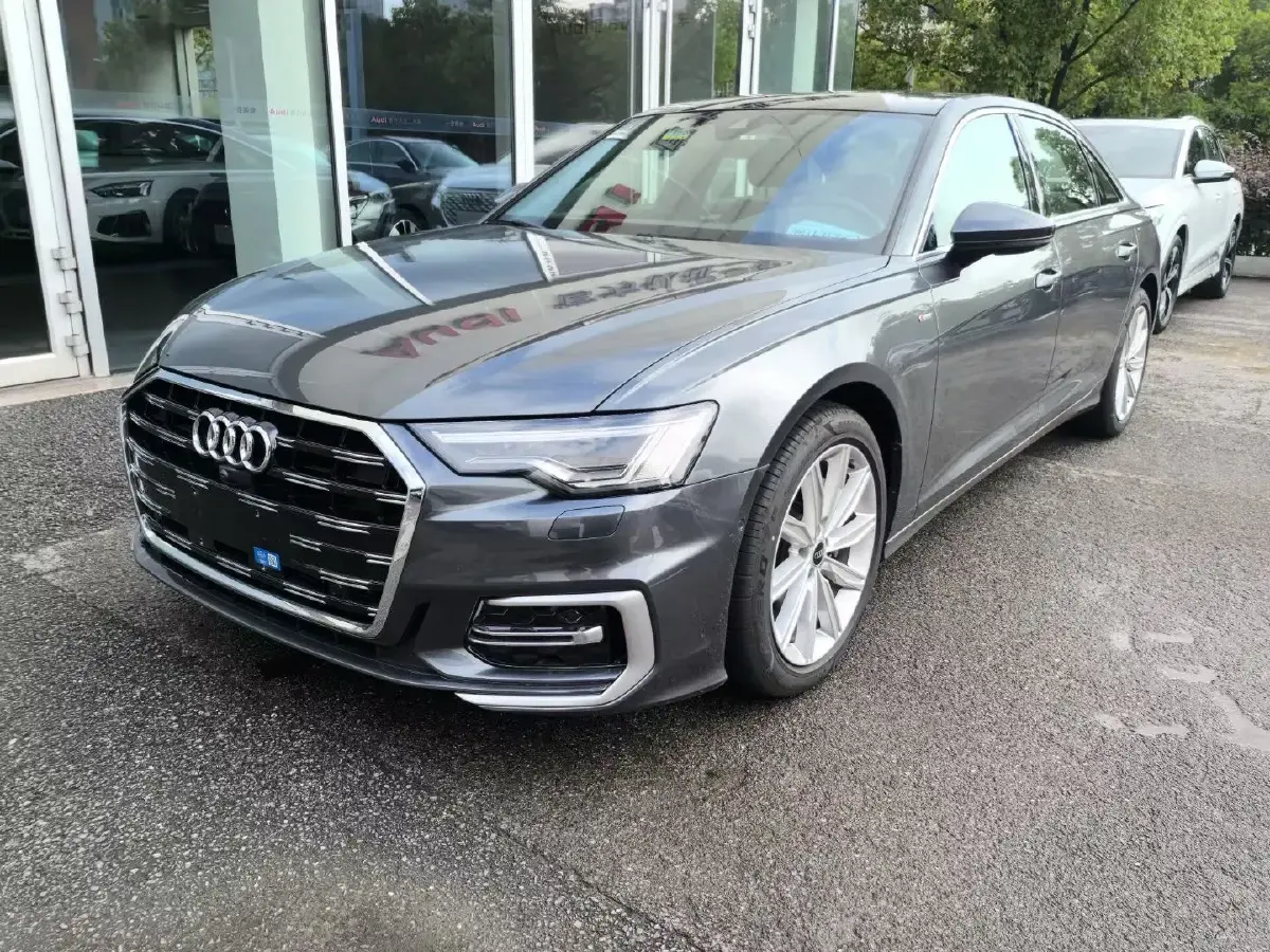 2024 Audi A6L 2.0T 245HP L4 7DCT