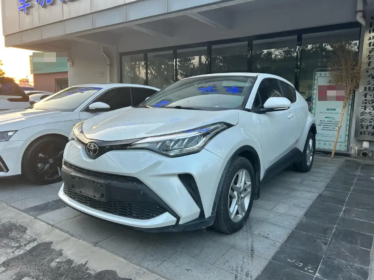 2021 Toyota C-HR 2.0L 171HP L4 CVT