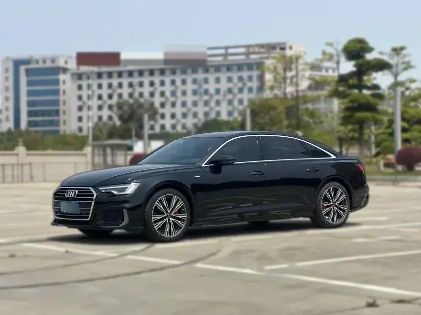 2022 Audi A6L 2.0T 224HP L4 7DCT