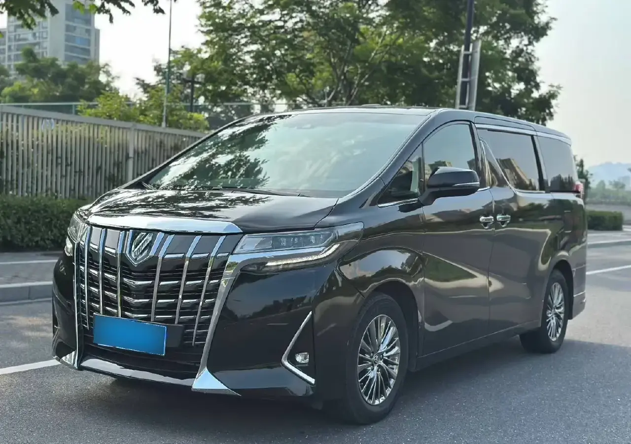 2020 Toyota Vellfire 2.5L 117HP L4 E-CVT Hybrid