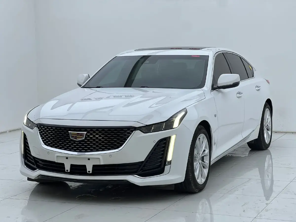 2022 Cadillac CT5 2.0T 237HP L4 10AT