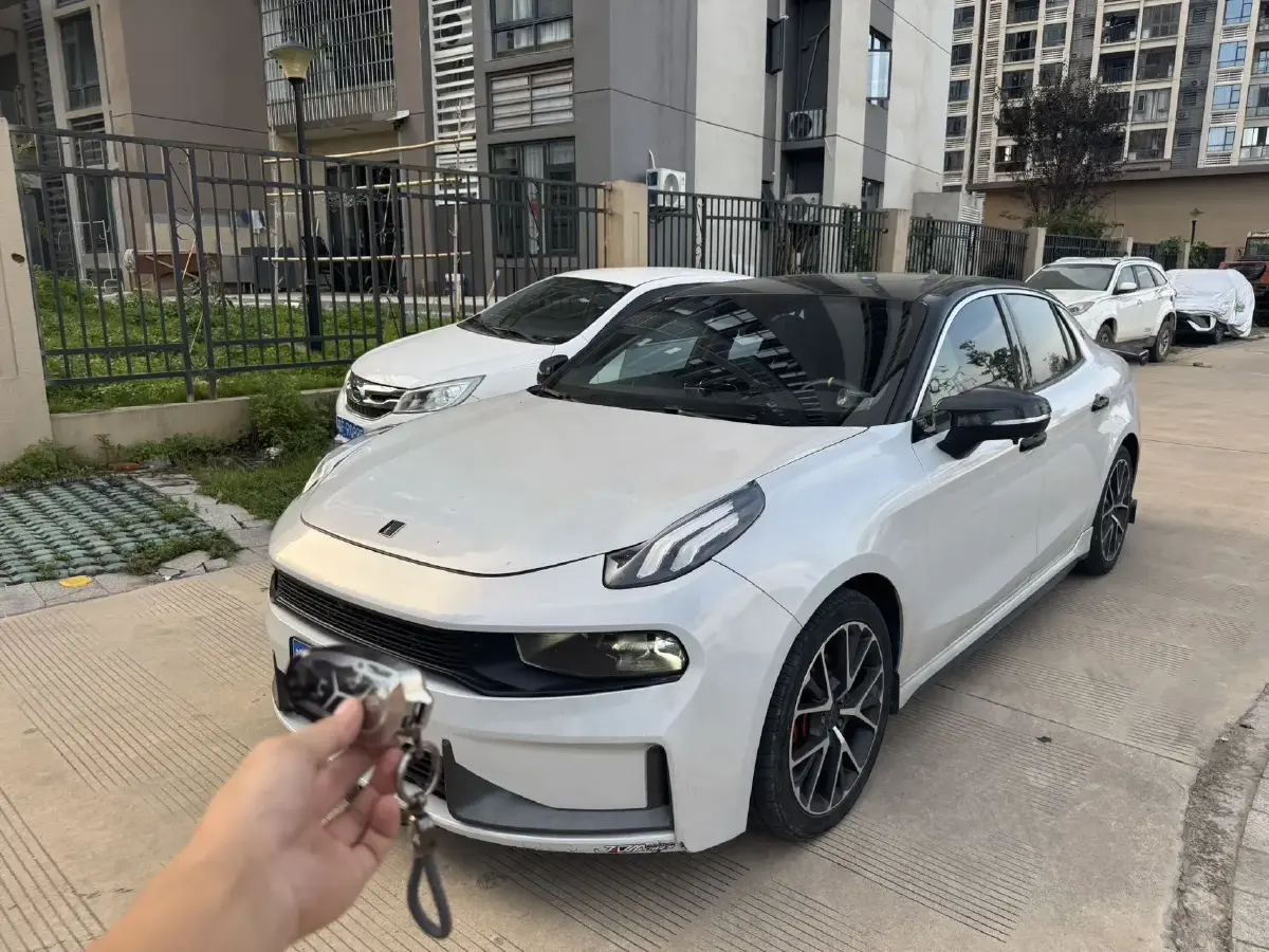 2021 LYNK&CO 03 1.5T 180HP L3 7DCT