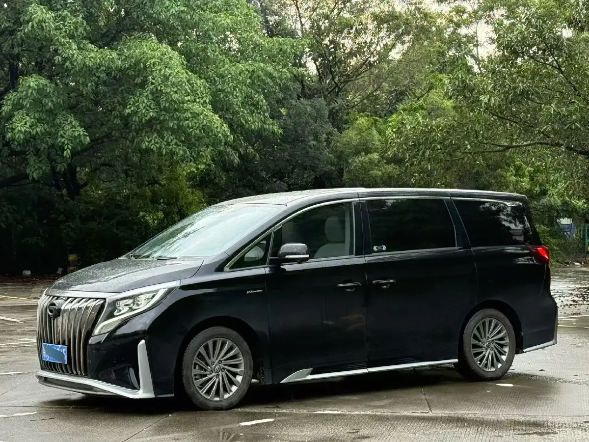 2021 GAC Trumpchi M8 2.0T 252HP L4 8AT