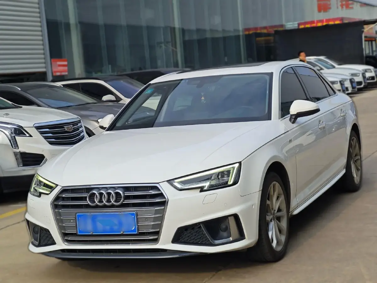 2019 Audi A4L 2.0T 190HP L4 7DCT