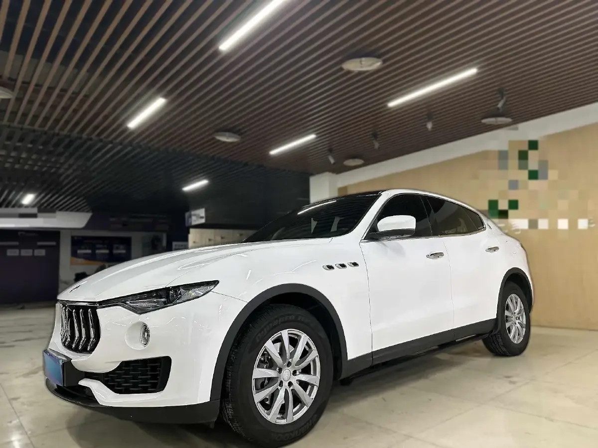 2018 Maserati Levante 3.0T 350HP V6 8AT