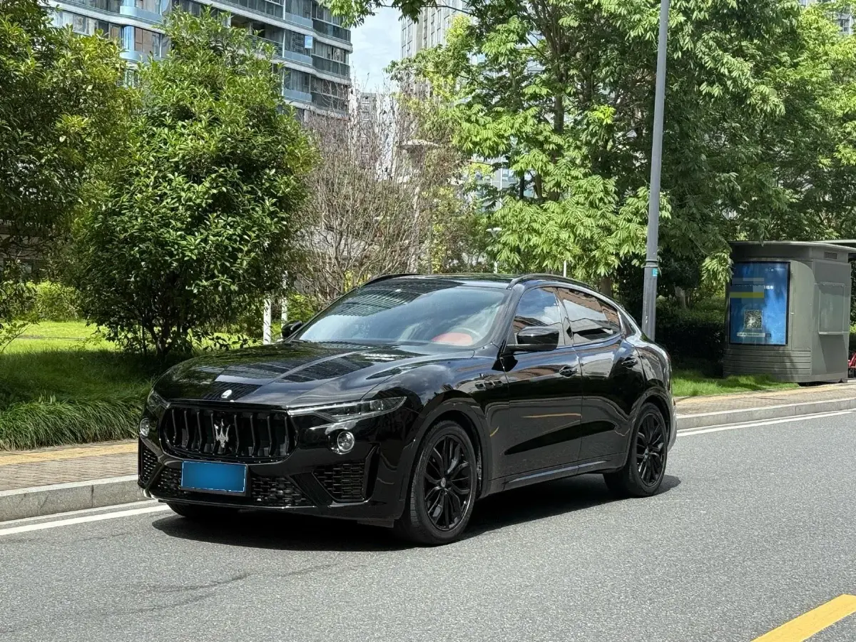 2022 Maserati Levante 3.0T 350HP V6 8AT