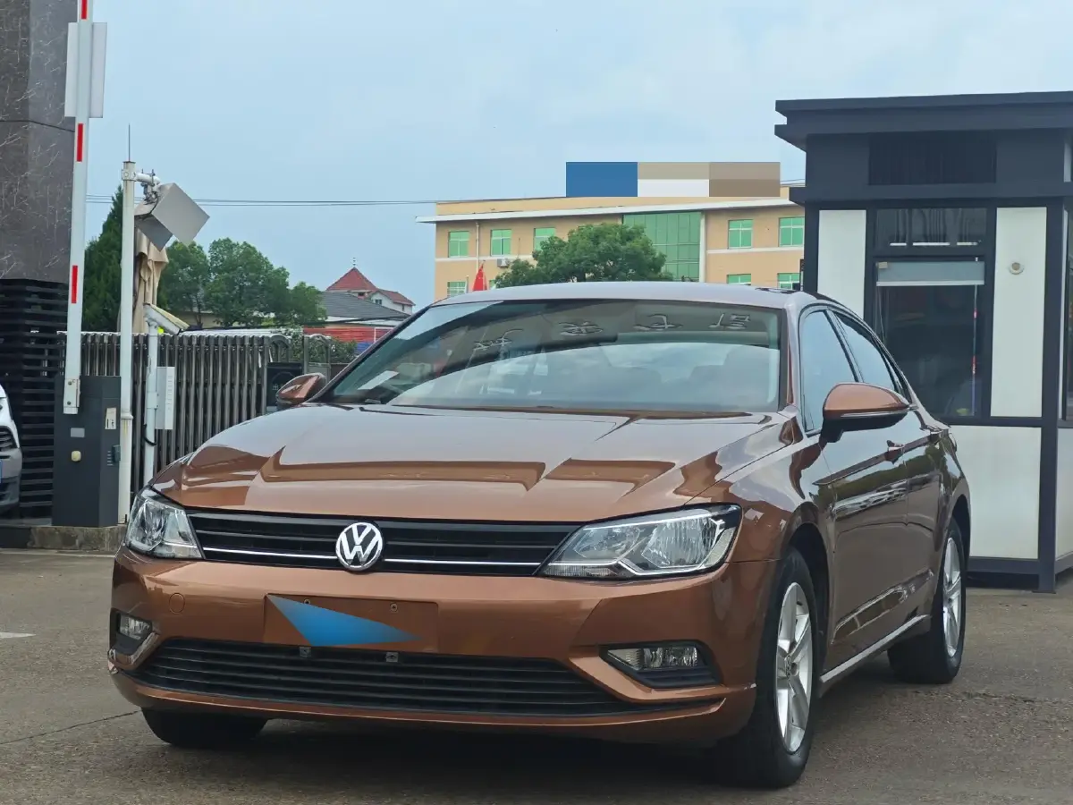 2017 Volkswagen Lamando 1.4T 131HP L4 7DCT