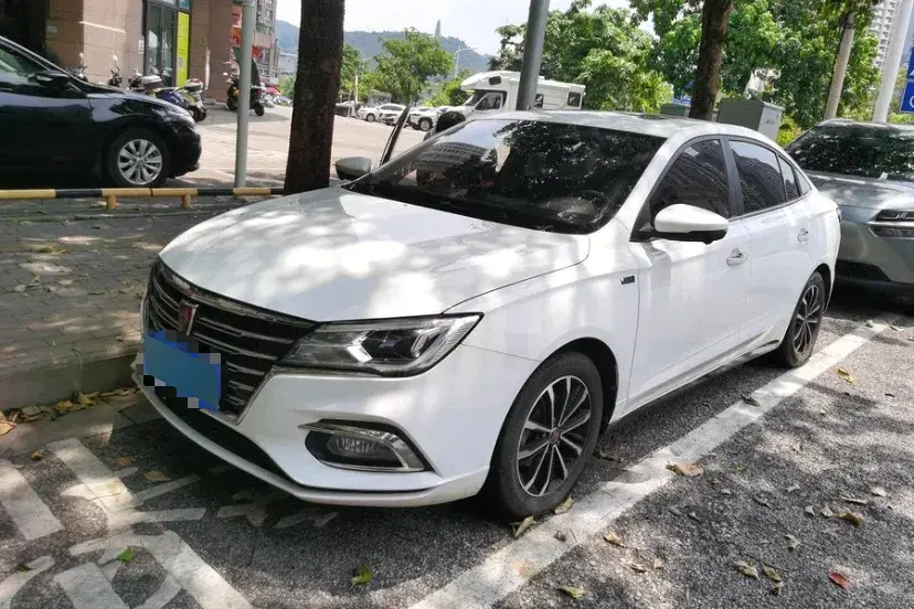 2020 Roewe i5 1.5L 120HP L4 CVT