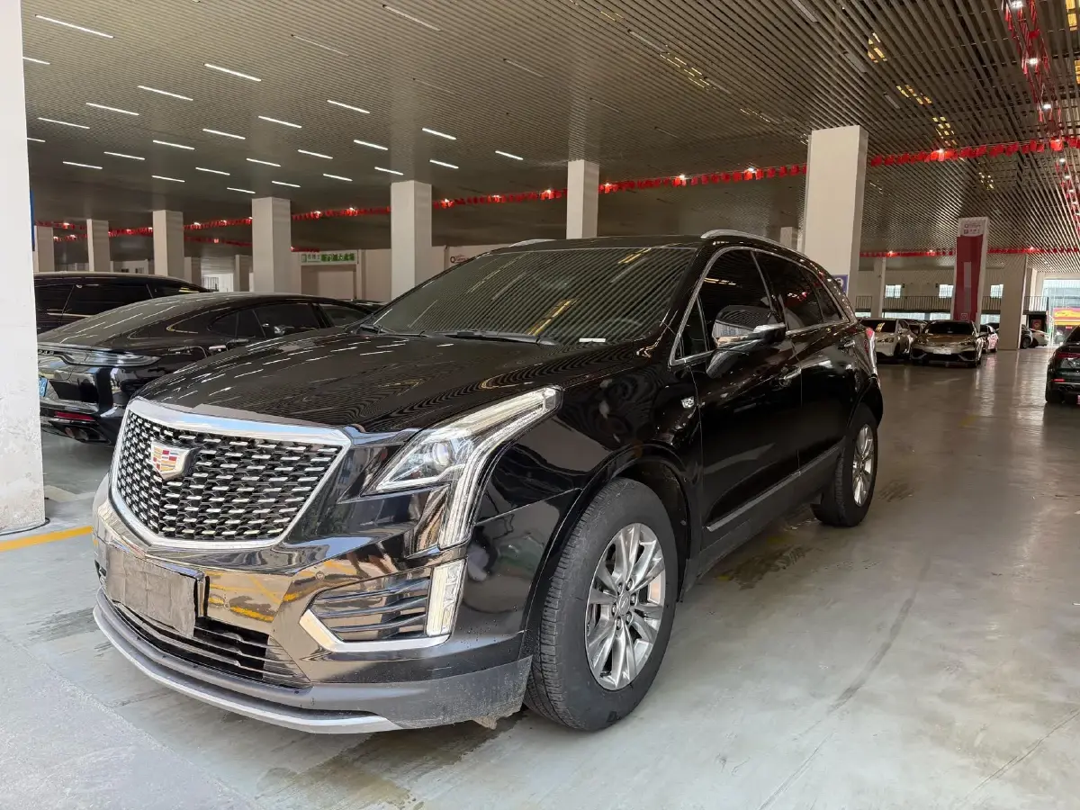 2021 Cadillac XT5 2.0T 237HP L4 9AT