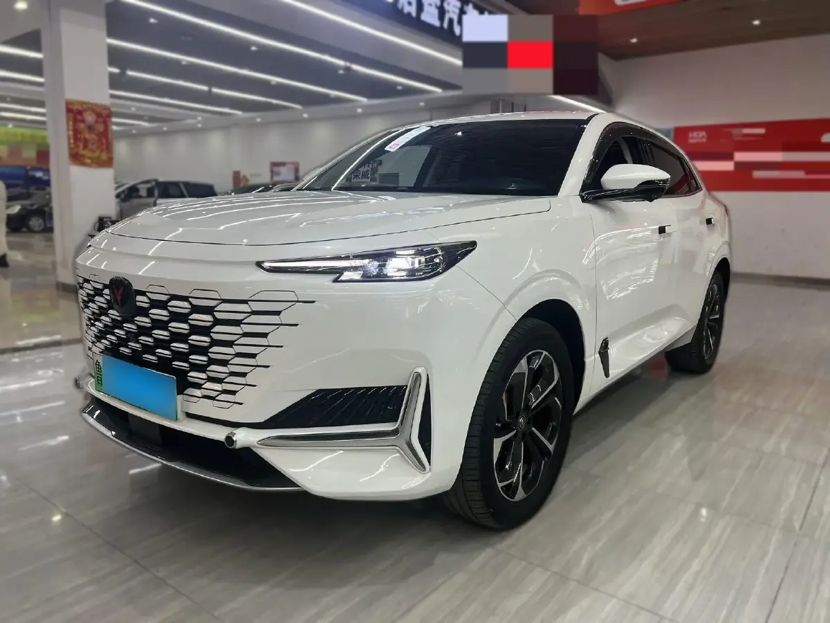 2022 ChangAn UNI-K iDD 1.5T 170HP L4 6TCT PHEV 30.74KWH