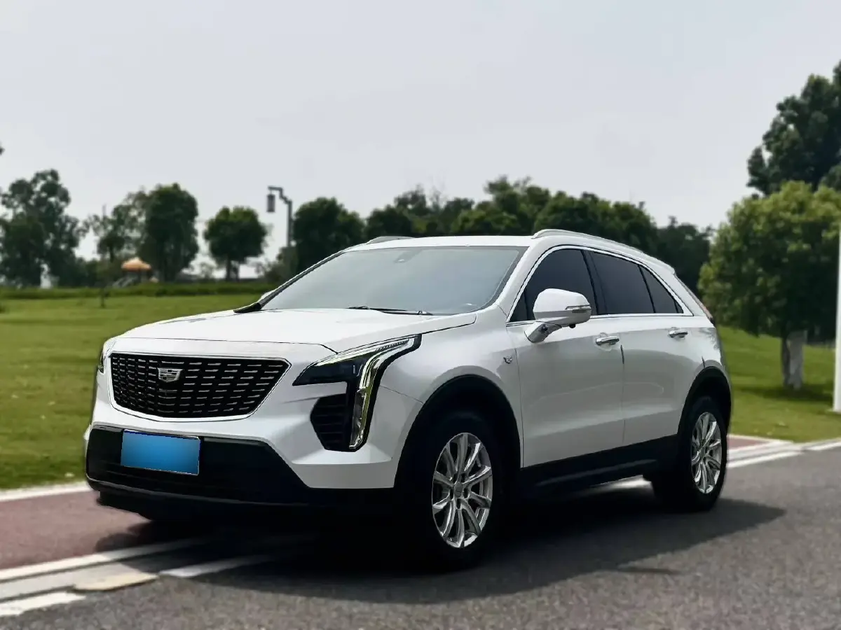 2021 Cadillac XT4 2.0T 237HP L4 9AT
