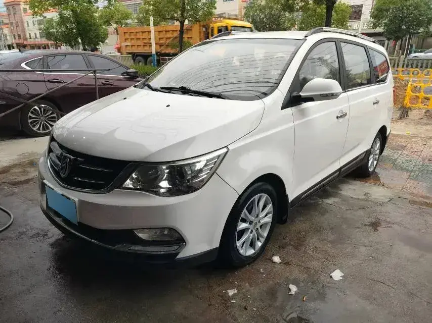 2016 BaoJun 730 1.5T 150HP L4 6MT
