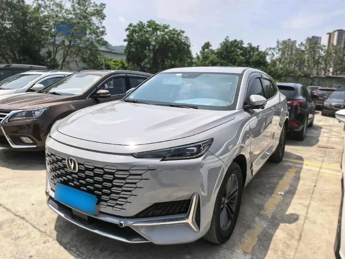 2021 ChangAn UNI-K 2.0T 233HP L4 8AT