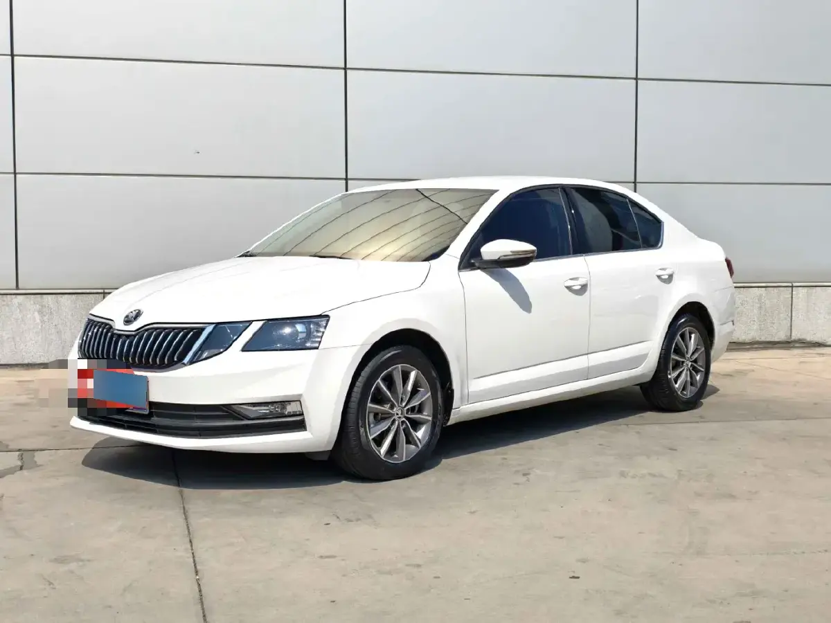 2021 Skoda Octavia 1.5L 113HP L4 6AT