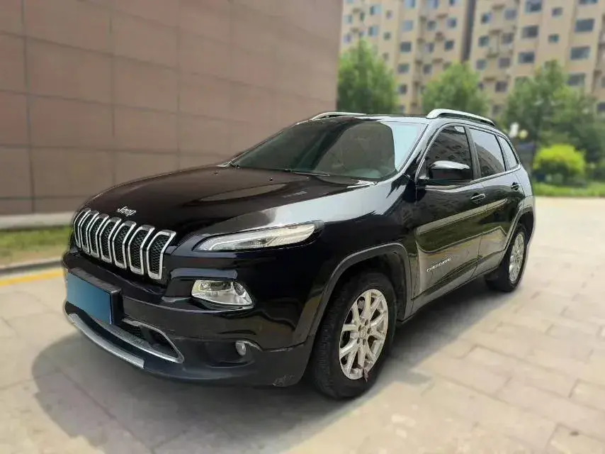 2018 Volkswagen T-Roc 1.4T 150HP L4 7DCT