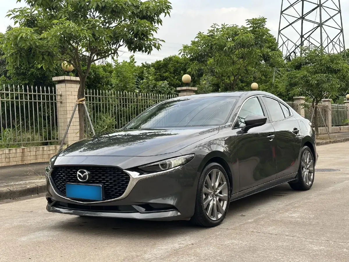 2022 Mazda 3 Axela 2.0L 158HP L4 6AT