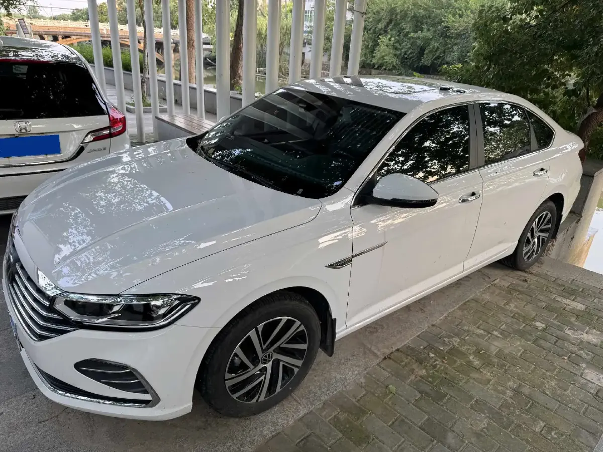 2024 Volkswagen Lavida 1.5L 110HP L4 6AT