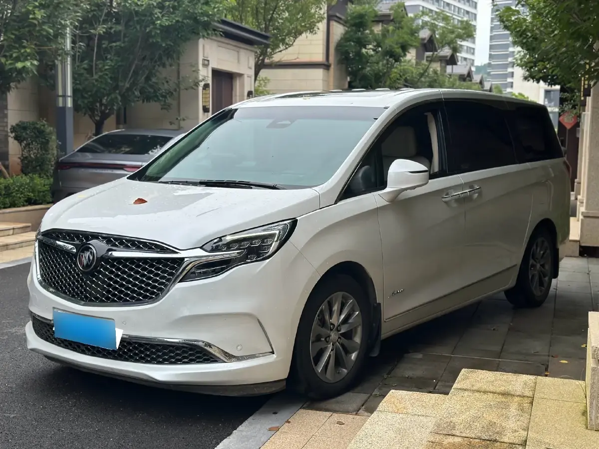 2022 Buick GL8 2.0T 237HP L4 9AT