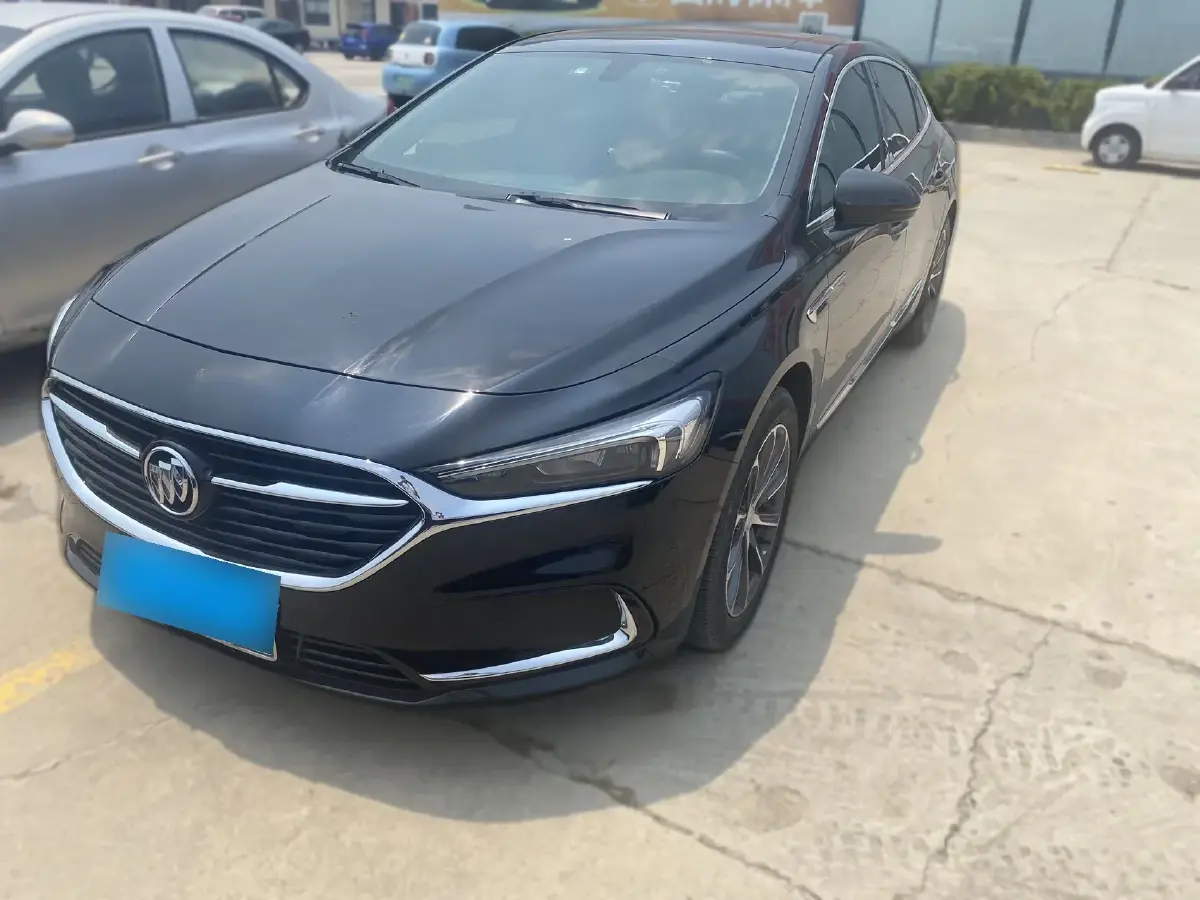 2022 Buick Larcosse 2.0T 237HP L4 9AT