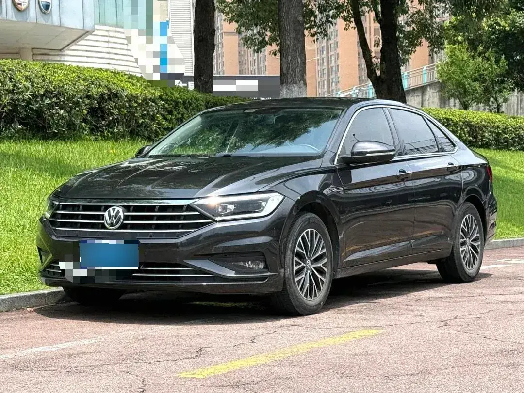 2020 Volkswagen Sagitar 1.2T 116HP L4 5MT