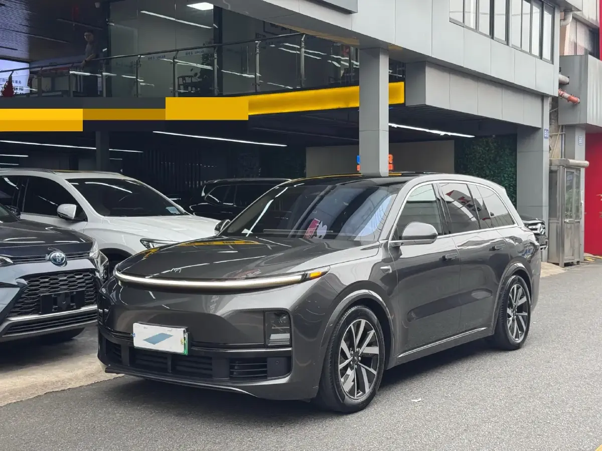 2023 Li L8 Range Extended 154HP REEV 40.9KWH