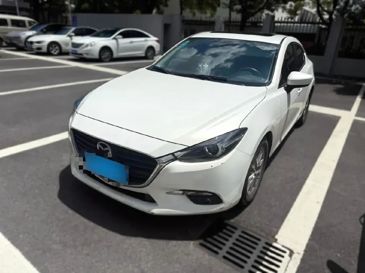 2017 Mazda 3 Axela 1.5L 117HP L4 6AT