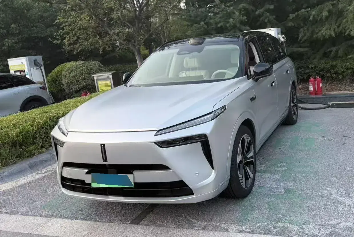 2025 WEY BlueMountain 1.5T 170HP L4 4DHT PHEV 52.3KWH