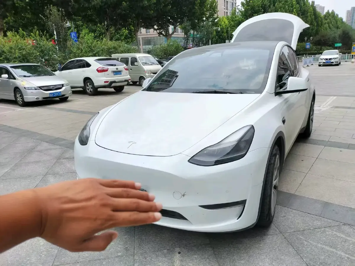 2021 Tesla Model Y BEV 60KWH