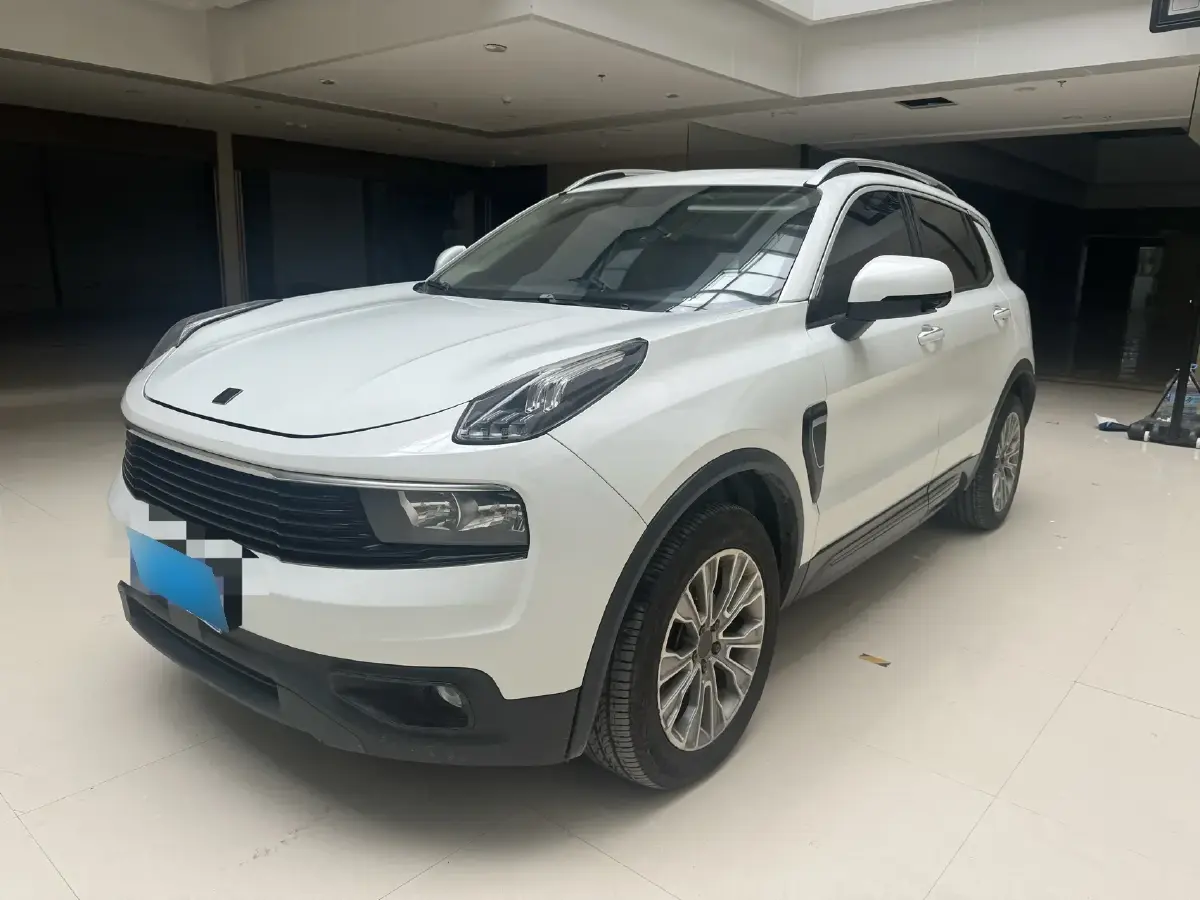 2017 LYNK&CO 01 2.0T 190HP L4 6AT