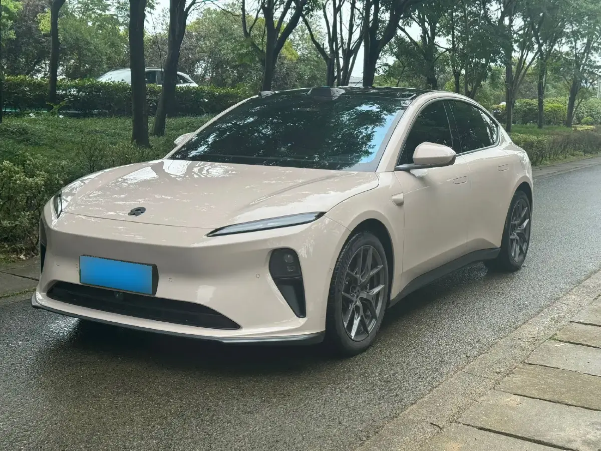 2022 NIO ET5 BEV 75KWH
