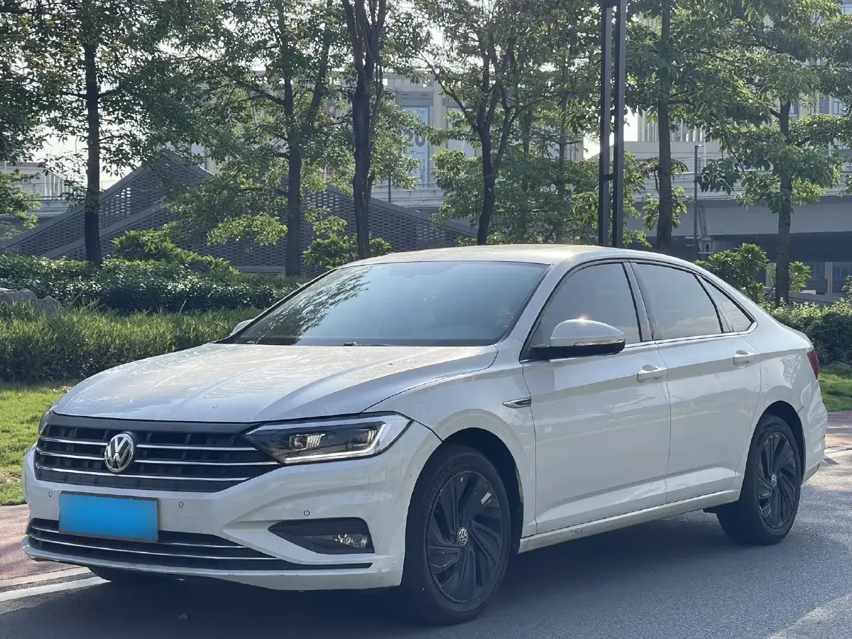 2020 Volkswagen Sagitar 1.4T 150HP L4 7DCT