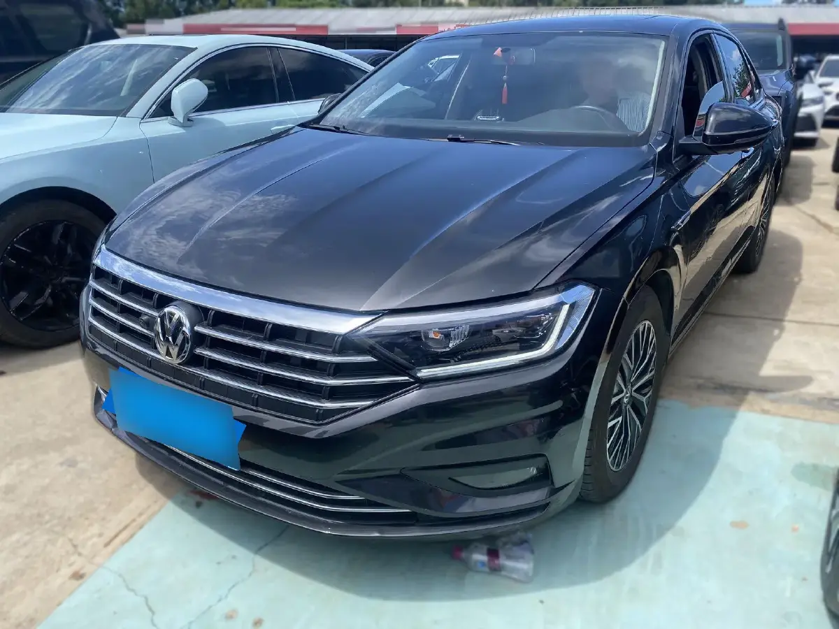 2020 Volkswagen Sagitar 1.4T 150HP L4 7DCT