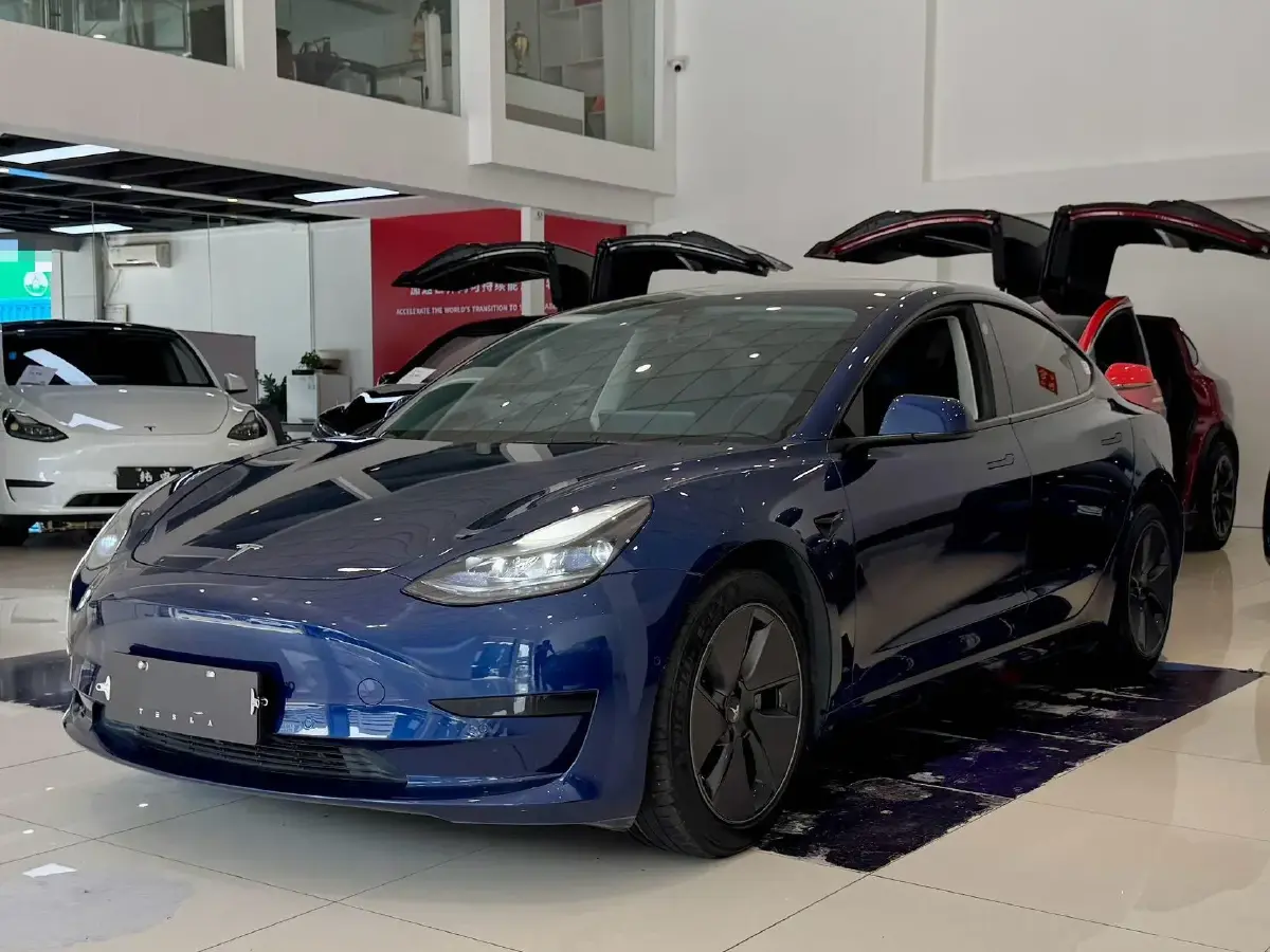 2022 Tesla Model 3 BEV 60KWH