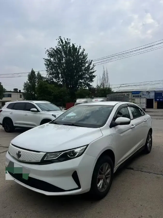 2022 Livan Maple 60s BEV 52.56KWH,autocango,china used car exporter,china ev exporter,chinese used car exporter,chinese used ev exporter