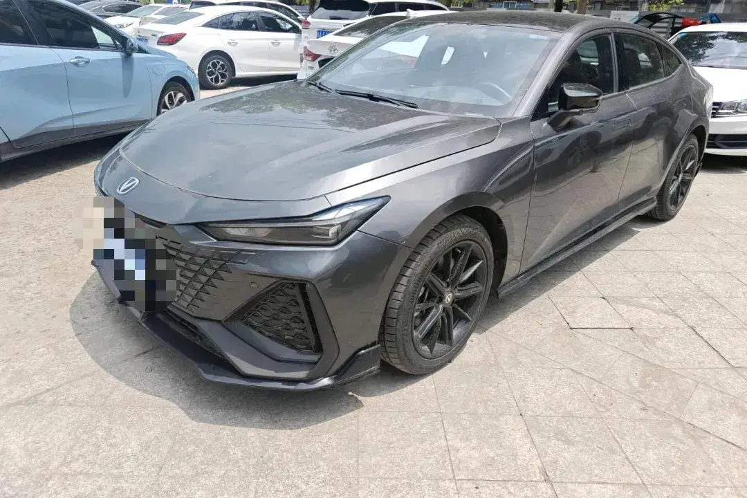 2022 ChangAn UNI-V 2.0T 233HP L4 8AT