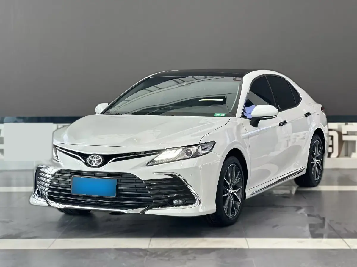 2023 Toyota Camry 2.5L 207HP L4 8AT