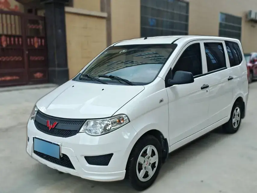 2018 WuLing HongGuang 1.2L 82HP L4 5MT