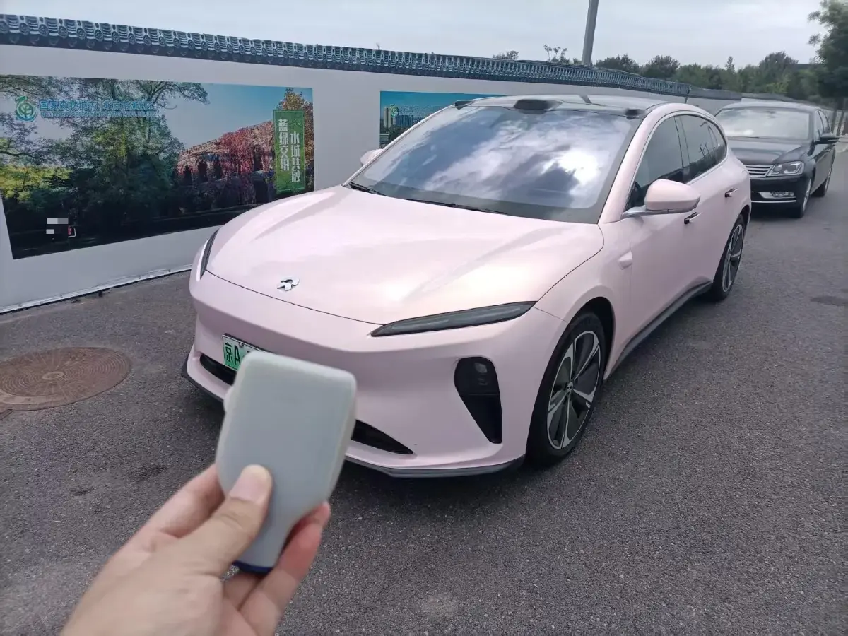 2024 NIO ET5T BEV 75KWH