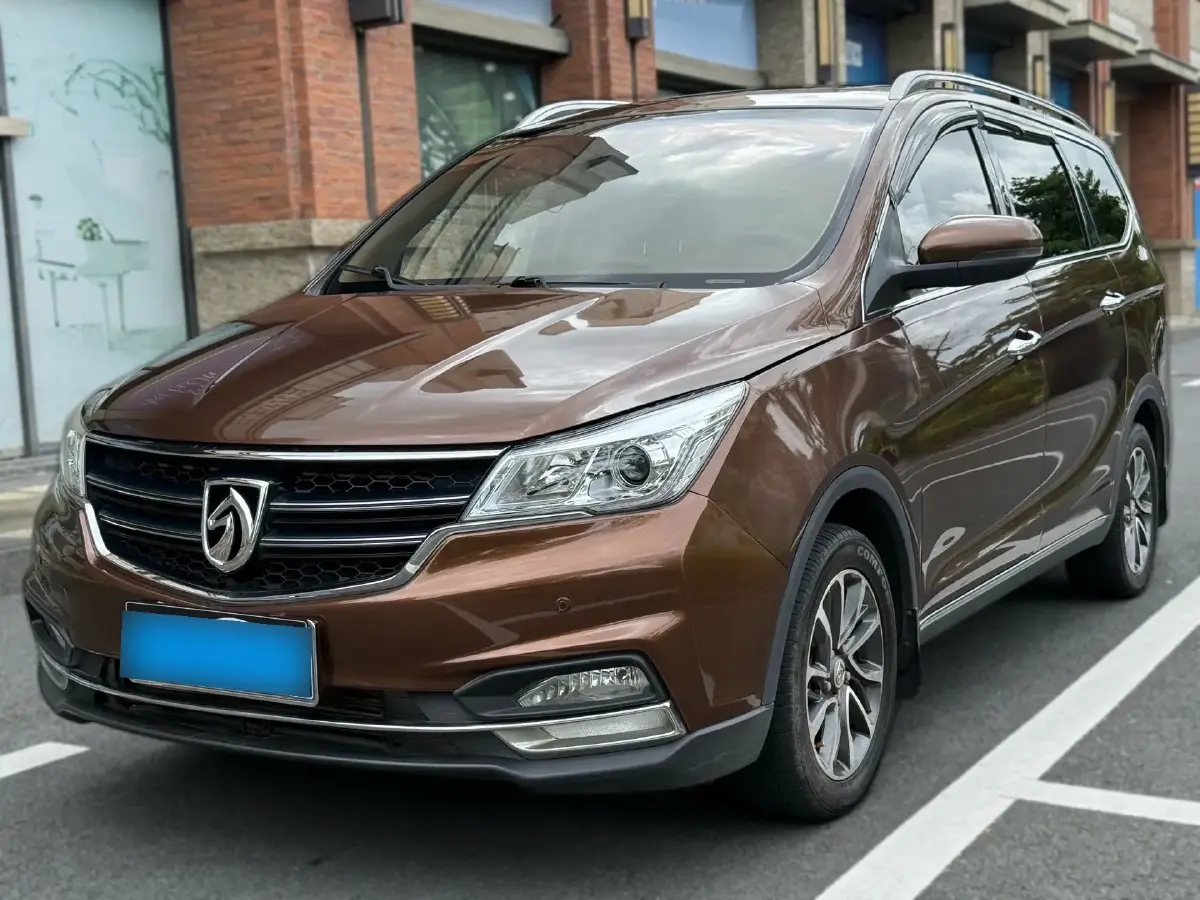 2017 BaoJun 730 1.5T 150HP L4 6MT