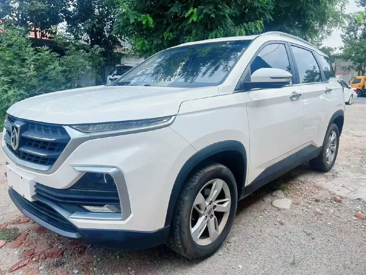 2018 BaoJun 530 1.5T 150HP L4 6MT