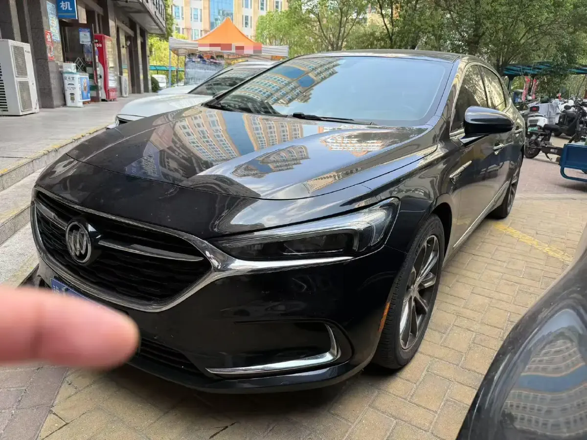 2019 Buick Larcosse 2.0T 241HP L4 9AT