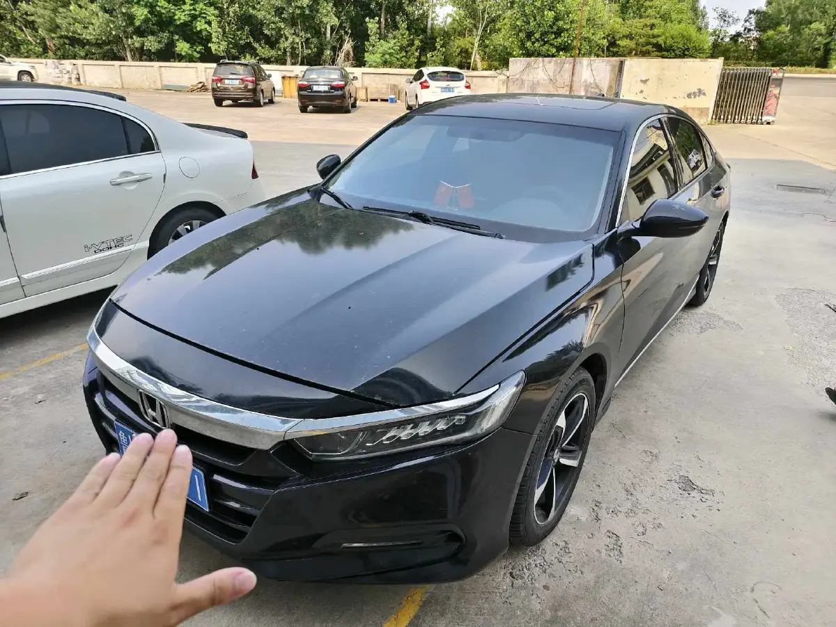 2018 Honda Accord 1.5T 194HP L4 CVT