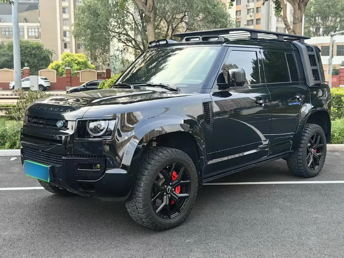 2023 Land Rover Defender 3.0T 400HP L6 8AT