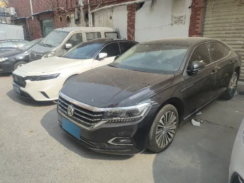 2019 Volkswagen Passat 2.0T 186HP L4 7DCT